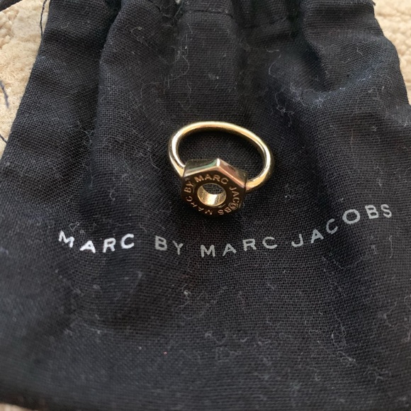 Marc Jacobs ring - Picture 2 of 3